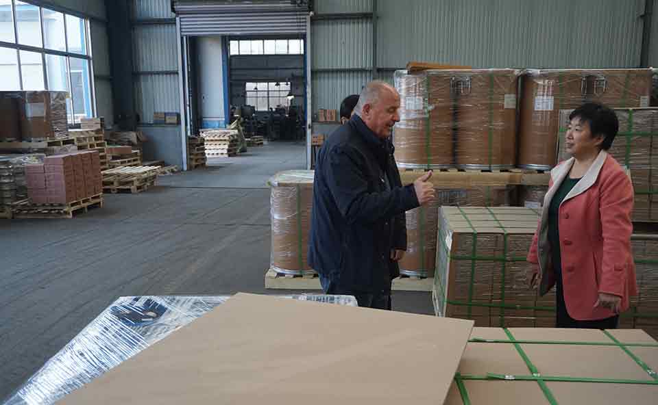 European customers visit our factory